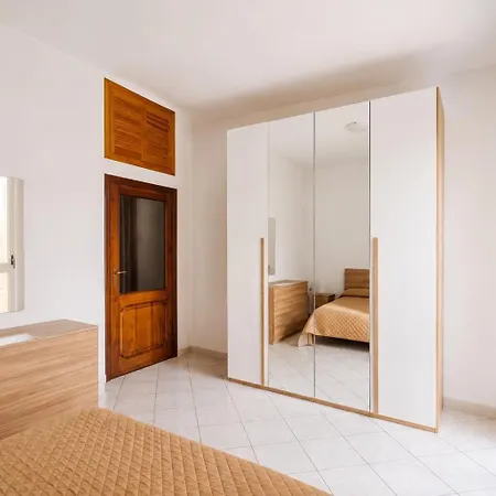 Castelsardo Central Apartment Apartamento Castelsardo